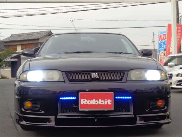 日産 スカイラインＧＴ−Ｒ ２．６ Ｖスペック ４ＷＤ H7年 (中国) 99
