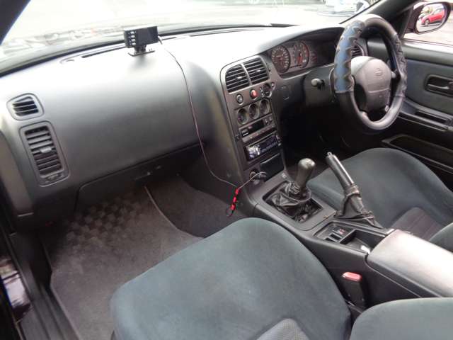 日産 スカイラインＧＴ−Ｒ ２．６ Ｖスペック ４ＷＤ H7年 (中国) 99