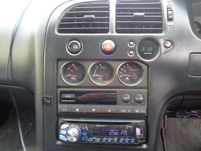 日産 スカイラインＧＴ−Ｒ ２．６ Ｖスペック ４ＷＤ H7年 (中国) 99