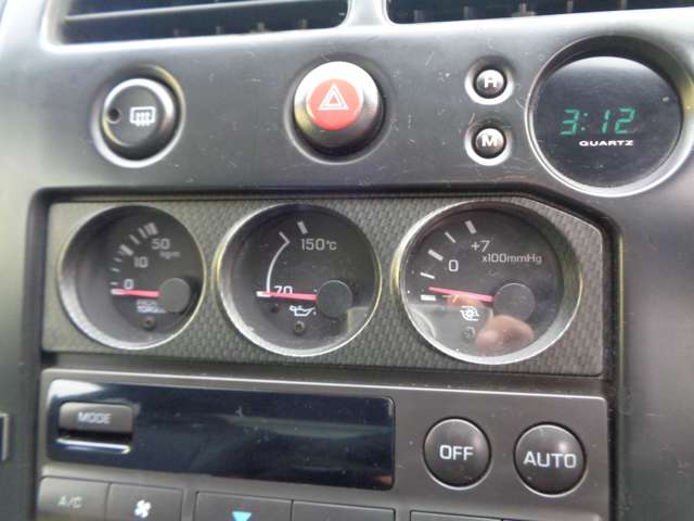 日産 スカイラインＧＴ−Ｒ ２．６ Ｖスペック ４ＷＤ H7年 (中国) 99