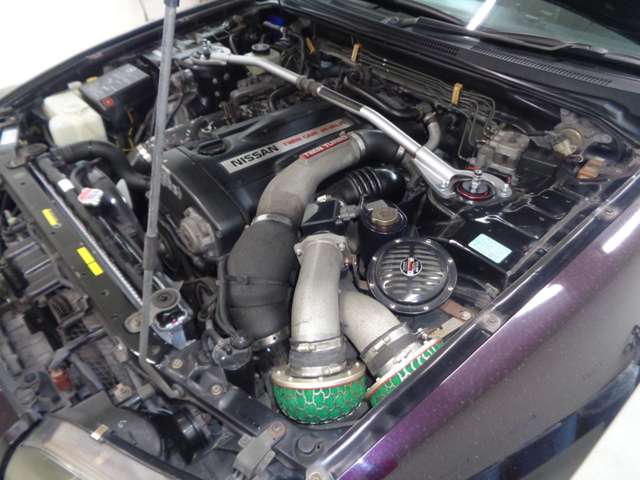 日産 スカイラインＧＴ−Ｒ ２．６ Ｖスペック ４ＷＤ H7年 (中国) 99