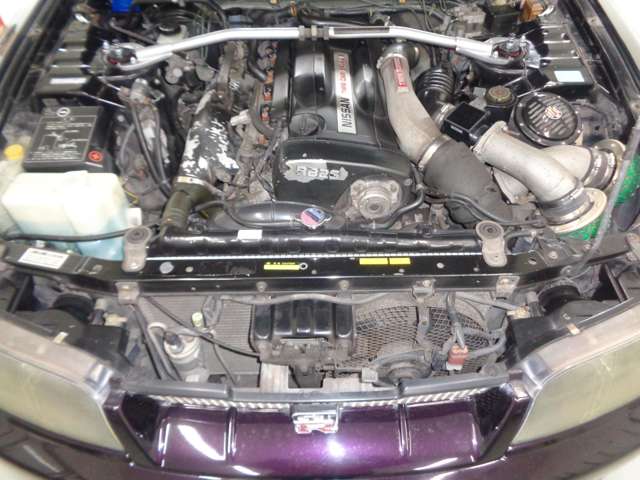 日産 スカイラインＧＴ−Ｒ ２．６ Ｖスペック ４ＷＤ H7年 (中国) 99