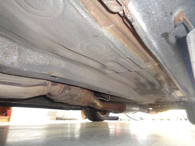 日産 スカイラインＧＴ−Ｒ ２．６ Ｖスペック ４ＷＤ H7年 (中国) 99