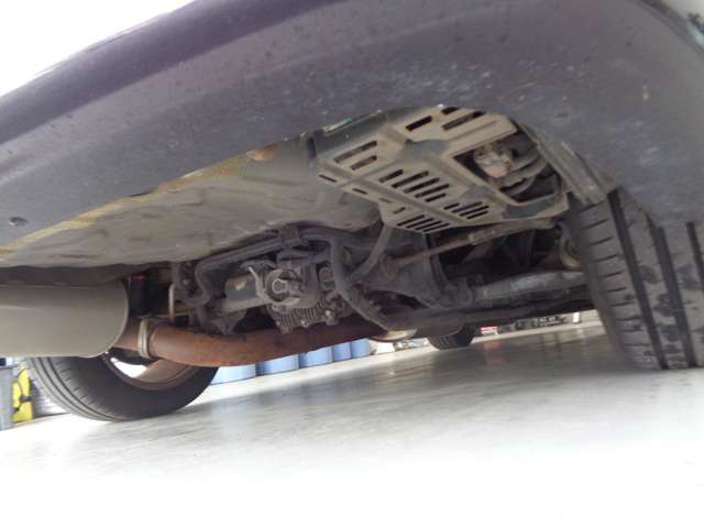 日産 スカイラインＧＴ−Ｒ ２．６ Ｖスペック ４ＷＤ H7年 (中国) 99