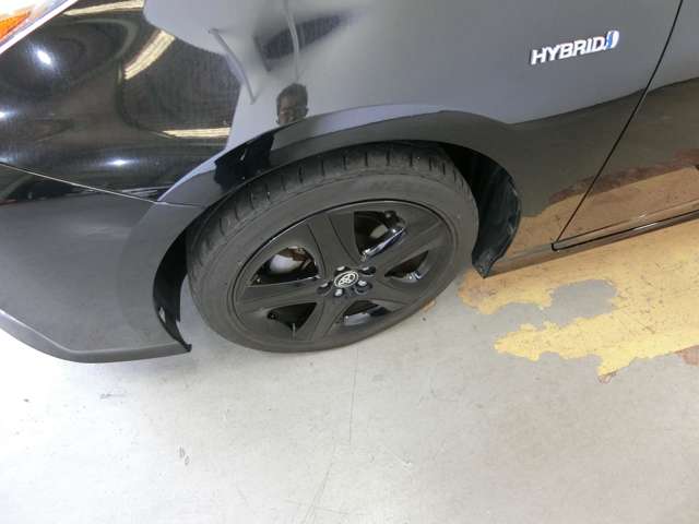 トヨタ プリウス １．８ Ｓ ツーリングセレクション H28年 (中国) 99