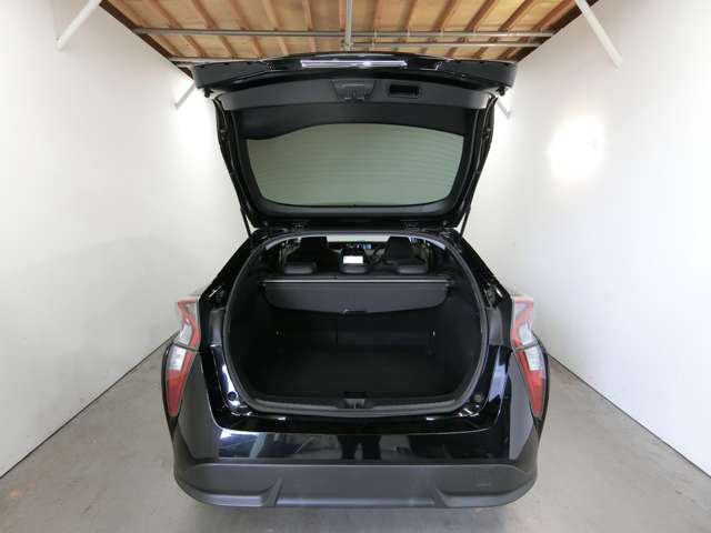 トヨタ プリウス １．８ Ｓ ツーリングセレクション H28年 (中国) 99