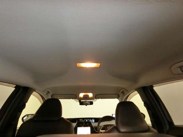 トヨタ プリウス １．８ Ｓ ツーリングセレクション H28年 (中国) 99