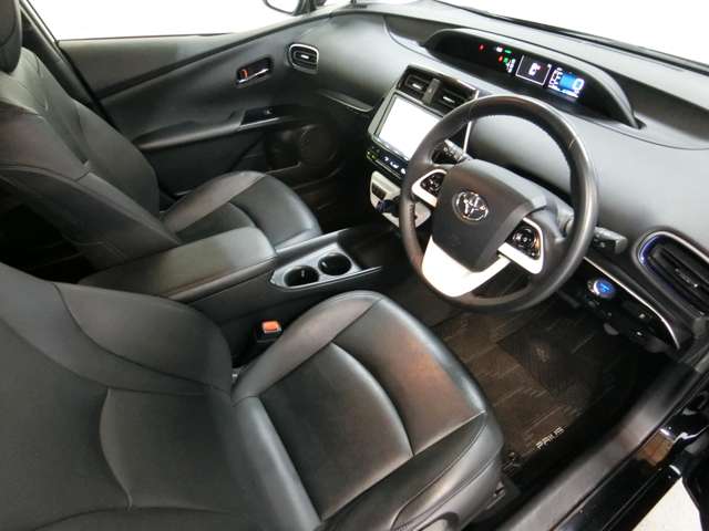 トヨタ プリウス １．８ Ｓ ツーリングセレクション H28年 (中国) 99