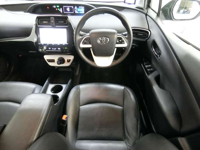 トヨタ プリウス １．８ Ｓ ツーリングセレクション H28年 (中国) 99