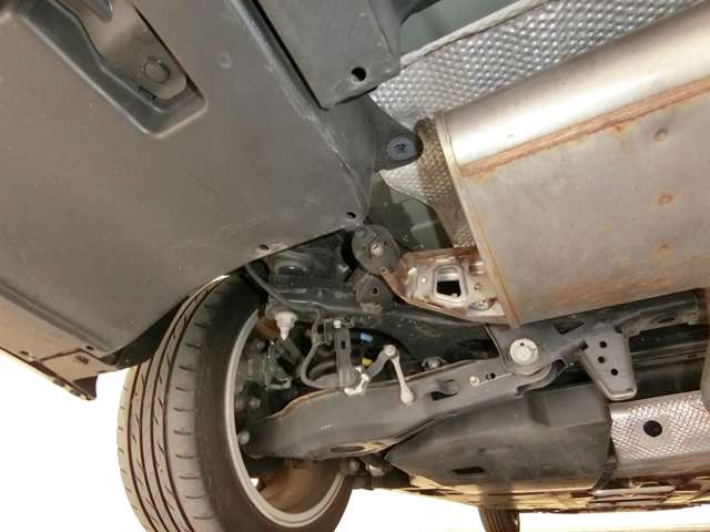 トヨタ プリウス １．８ Ｓ ツーリングセレクション H28年 (中国) 99