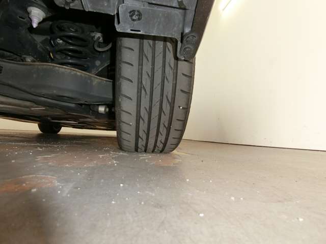 トヨタ プリウス １．８ Ｓ ツーリングセレクション H28年 (中国) 99