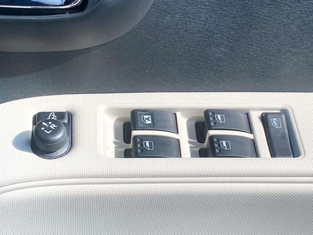 ダイハツ ミラ　ココア ６６０ プラス Ｘ スペシャルコーデ H26年 (九州・沖縄) 99