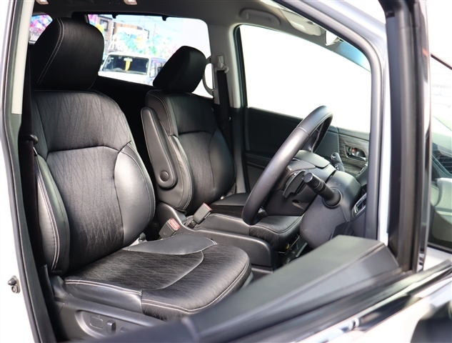 ホンダ オデッセイ ２．４ アブソルート ＥＸ H27年 (関東) 99