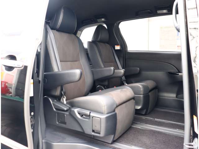 トヨタ エスティマ ２．４ アエラス プレミアム H30年 (関東) 99