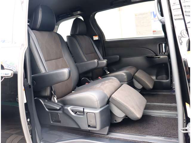 トヨタ エスティマ ２．４ アエラス プレミアム H30年 (関東) 99