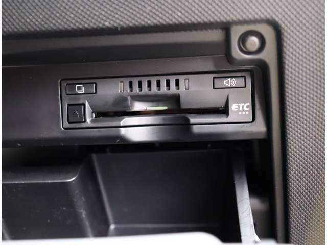 トヨタ エスティマ ２．４ アエラス プレミアム H30年 (関東) 99