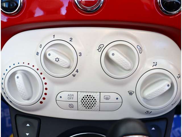 フィアット ５００Ｃ １．２　８Ｖ　ポップ H22年 (関東) 99