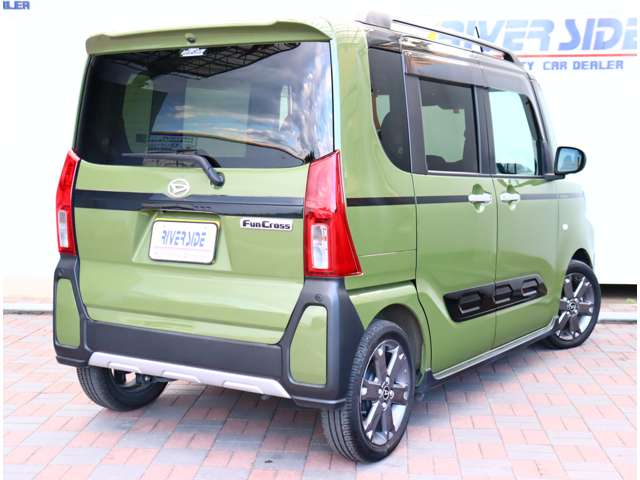 ダイハツ タント ６６０ ファンクロスターボ R4年 (関東) 99