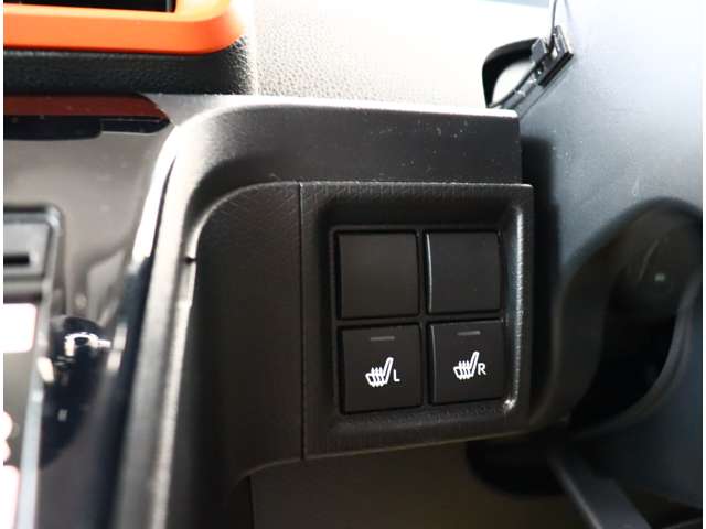 ダイハツ タント ６６０ ファンクロスターボ R4年 (関東) 99