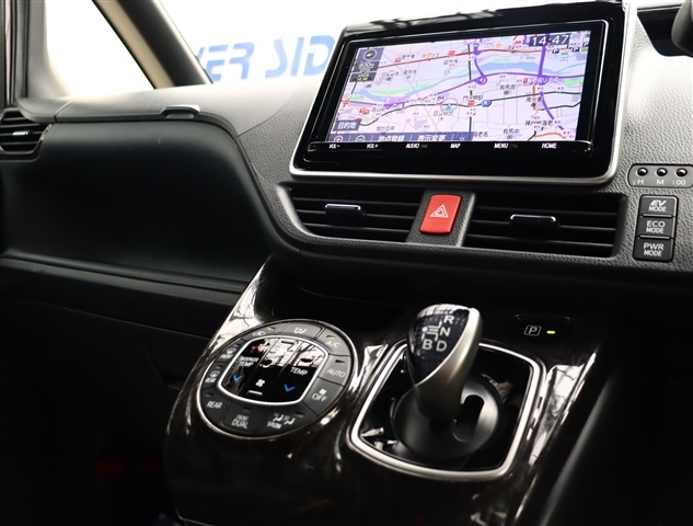 トヨタ ノア １．８ ハイブリッド ＳＩ R1年 (関東) 99