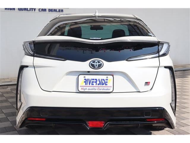 トヨタ プリウスＰＨＶ １．８ Ｓ ＧＲ スポーツ R1年 (関東) 99