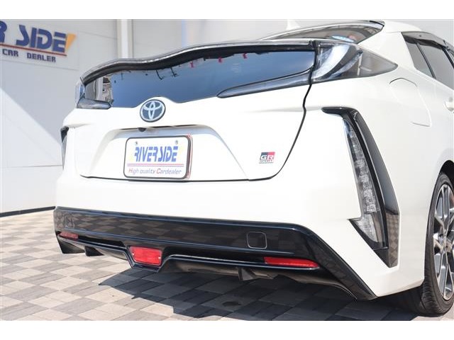 トヨタ プリウスＰＨＶ １．８ Ｓ ＧＲ スポーツ R1年 (関東) 99