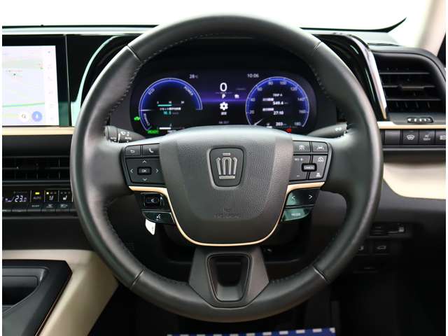 トヨタ クラウン　クロスオーバー　ハイブリッド ２．５ Ｇ アドバンスト レザー パッケージ Ｅ－ＦＯＵＲ ４ＷＤ R5年 (関東) 99