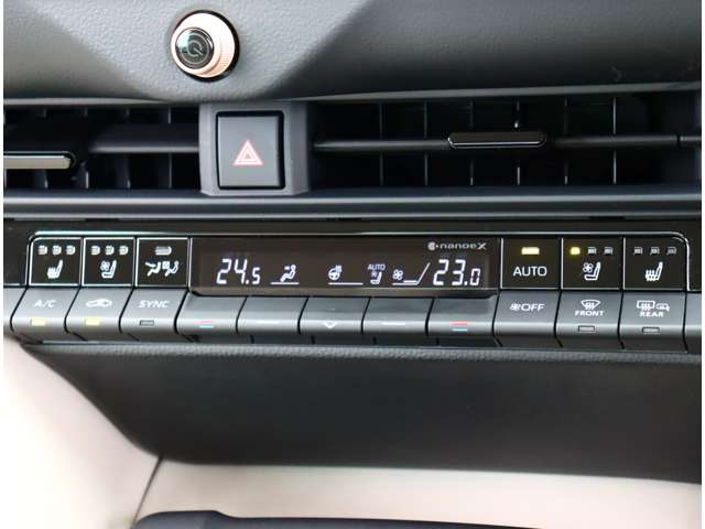 トヨタ クラウン　クロスオーバー　ハイブリッド ２．５ Ｇ アドバンスト レザー パッケージ Ｅ－ＦＯＵＲ ４ＷＤ R5年 (関東) 99