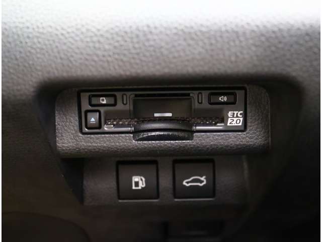 トヨタ クラウン　クロスオーバー　ハイブリッド ２．５ Ｇ アドバンスト レザー パッケージ Ｅ－ＦＯＵＲ ４ＷＤ R5年 (関東) 99