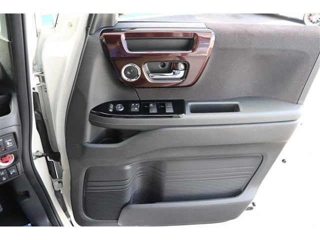 ホンダ Ｎ　ＢＯＸ カスタム ６６０ Ｌ ターボ コーディネートスタイル R3年 (関東) 99