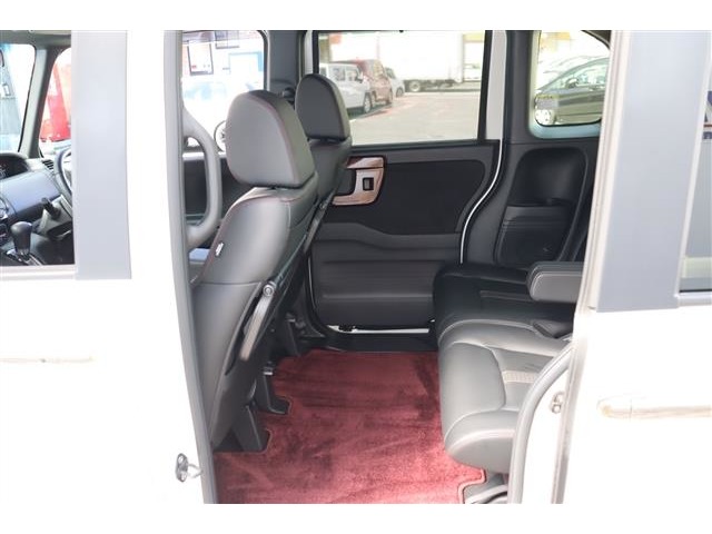 ホンダ Ｎ　ＢＯＸ カスタム ６６０ Ｌ ターボ コーディネートスタイル R3年 (関東) 99