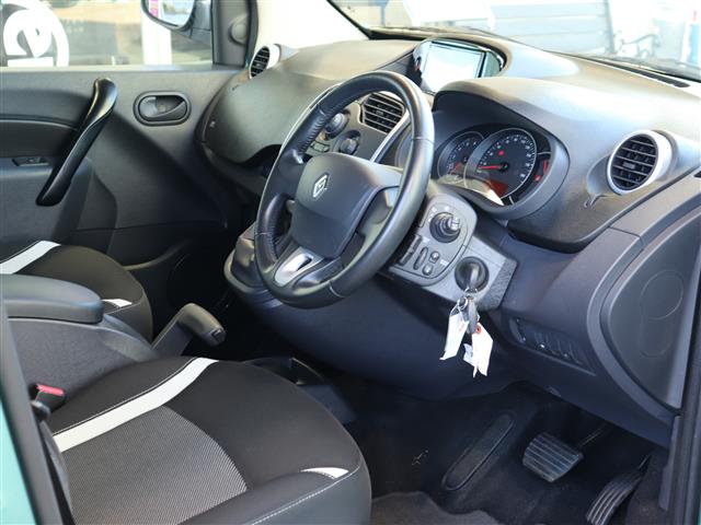 ルノー カングー アクティフ ペイザージュ H28年 (関東) 99