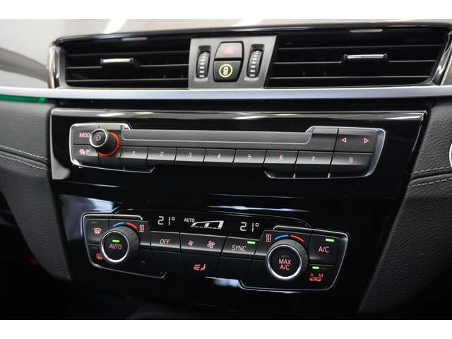 ＢＭＷ Ｘ１ Ｘドライブ １８Ｄ Ｘライン ４ＷＤ R2年 (近畿) 99