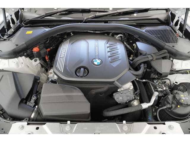 ＢＭＷ ３シリーズ ３２０Ｄ Ｘドライブ Ｍスポーツ ディーゼルターボ ４ＷＤ R5年 (近畿) 99