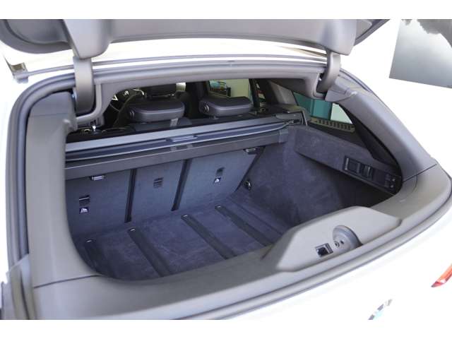 ＢＭＷ ３シリーズ ３２０Ｄ Ｘドライブ Ｍスポーツ ディーゼルターボ ４ＷＤ R5年 (近畿) 99