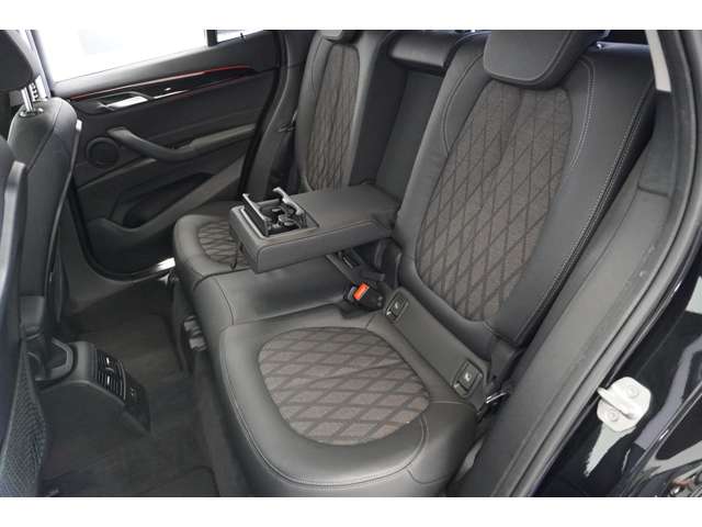 ＢＭＷ Ｘ１ Ｘドライブ １８Ｄ Ｘライン ４ＷＤ R1年 (近畿) 99