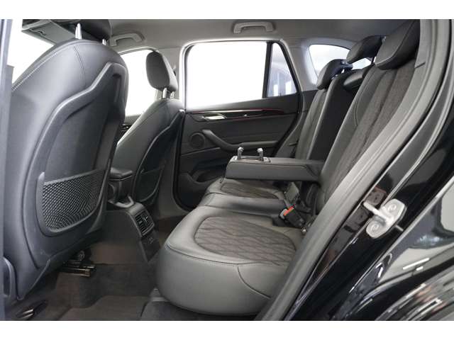 ＢＭＷ Ｘ１ Ｘドライブ １８Ｄ Ｘライン ４ＷＤ R1年 (近畿) 99