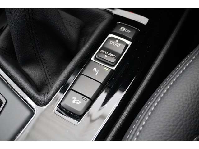 ＢＭＷ Ｘ１ Ｘドライブ １８Ｄ Ｘライン ４ＷＤ R1年 (近畿) 99