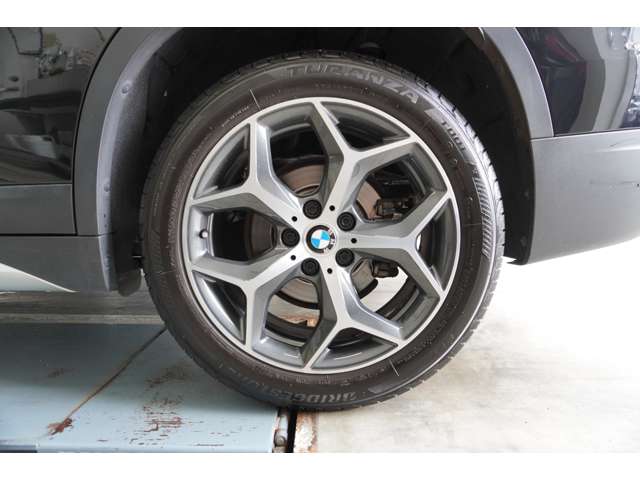 ＢＭＷ Ｘ１ Ｘドライブ １８Ｄ Ｘライン ４ＷＤ R1年 (近畿) 99