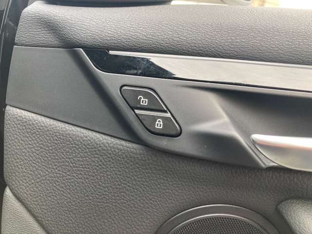 ＢＭＷ Ｘ１ Ｘドライブ １８Ｄ Ｘライン ４ＷＤ H30年 (近畿) 99