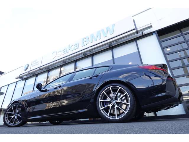 ＢＭＷ ８シリーズ Ｍ８５０Ｉ Ｘドライブ ４ＷＤ R1年 (近畿) 99