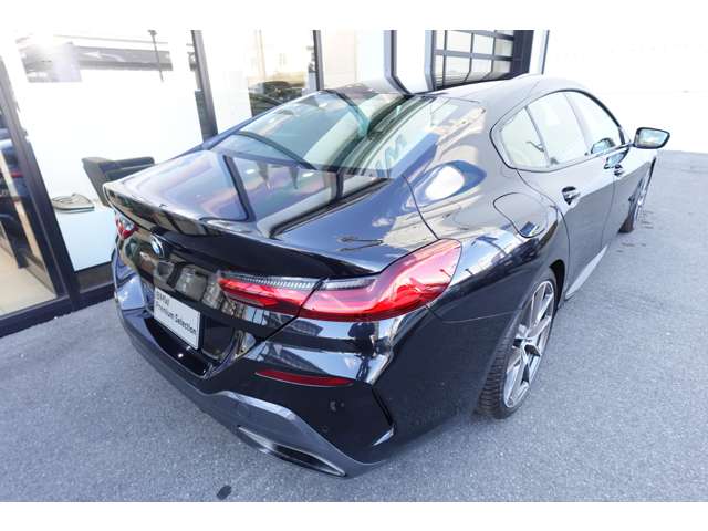 ＢＭＷ ８シリーズ Ｍ８５０Ｉ Ｘドライブ ４ＷＤ R1年 (近畿) 99