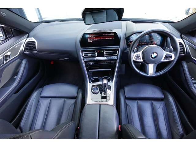 ＢＭＷ ８シリーズ Ｍ８５０Ｉ Ｘドライブ ４ＷＤ R1年 (近畿) 99