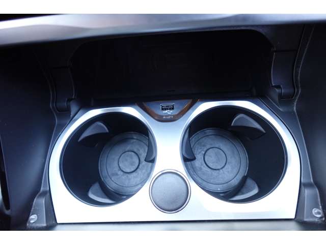 ＢＭＷ ８シリーズ Ｍ８５０Ｉ Ｘドライブ ４ＷＤ R1年 (近畿) 99