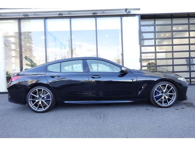 ＢＭＷ ８シリーズ Ｍ８５０Ｉ Ｘドライブ ４ＷＤ R1年 (近畿) 99