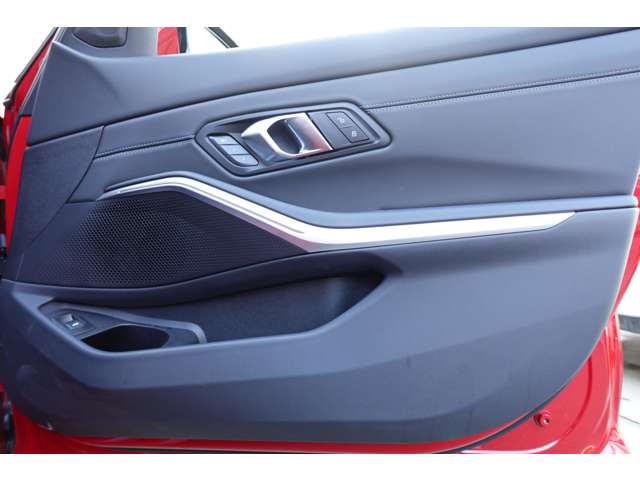 ＢＭＷ ３シリーズ ３２０ｉ　Ｍスポーツ R6年 (近畿) 99