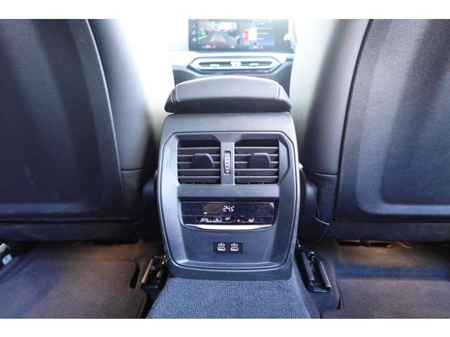 ＢＭＷ ３シリーズ ３２０ｉ　Ｍスポーツ R6年 (近畿) 99