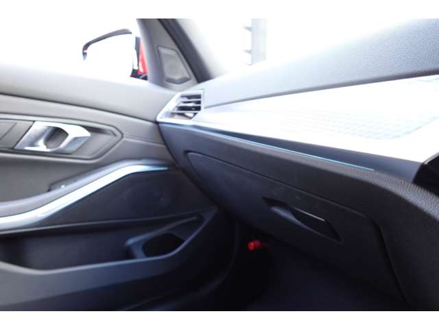 ＢＭＷ ３シリーズ ３２０ｉ　Ｍスポーツ R6年 (近畿) 99