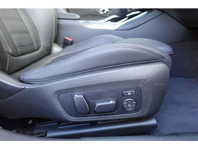 ＢＭＷ ３シリーズ ３２０ｉ　Ｍスポーツ R6年 (近畿) 99