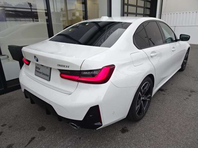 ＢＭＷ ３シリーズ ３２０ｉ　Ｍスポーツ R6年 (近畿) 99
